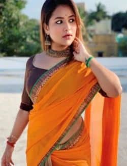 Naina 25 year Vip Call Girl in Gurgaon 